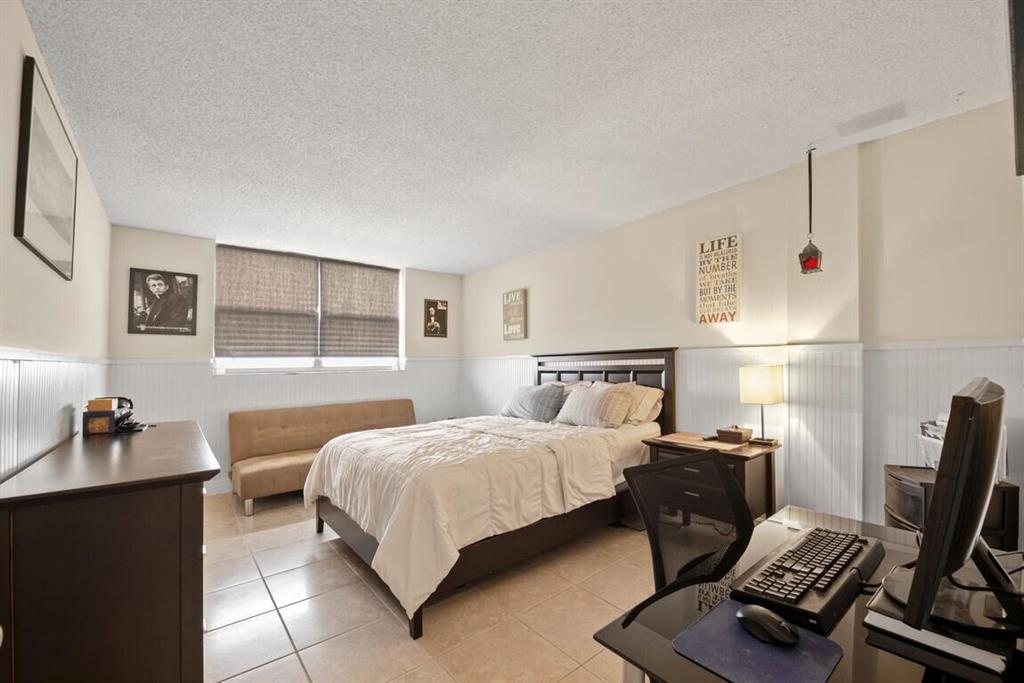 BREAKWATERS OF THE PALM BEACHES - Residential