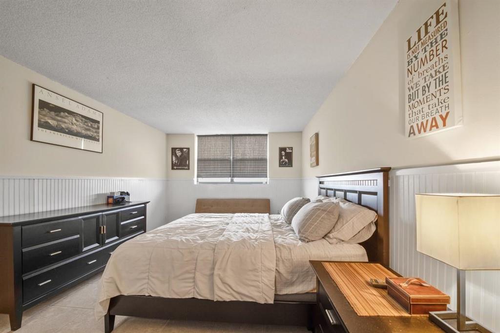 BREAKWATERS OF THE PALM BEACHES - Residential