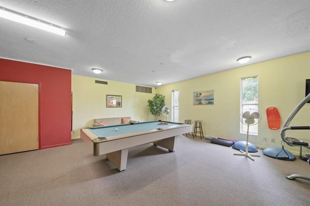 BREAKWATERS OF THE PALM BEACHES - Residential