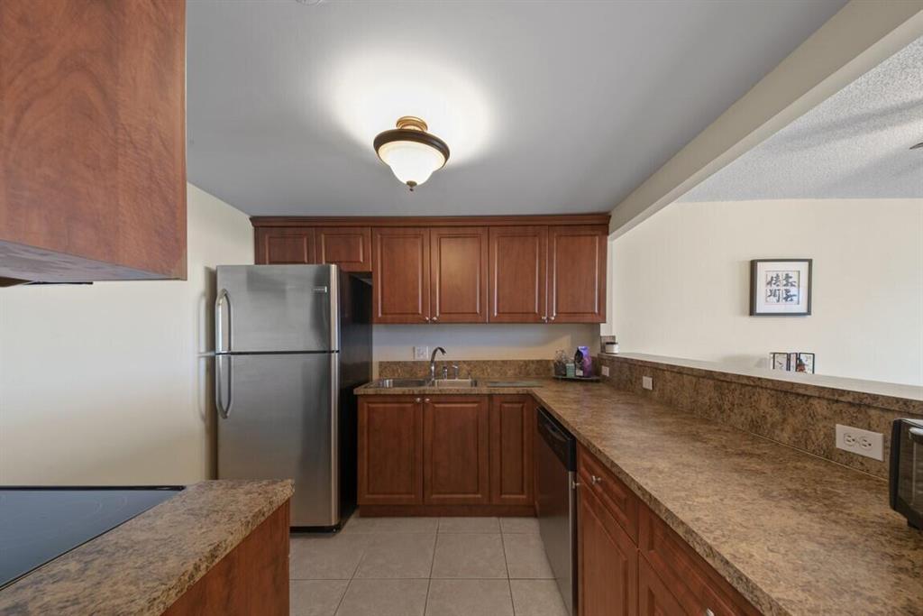 BREAKWATERS OF THE PALM BEACHES - Residential