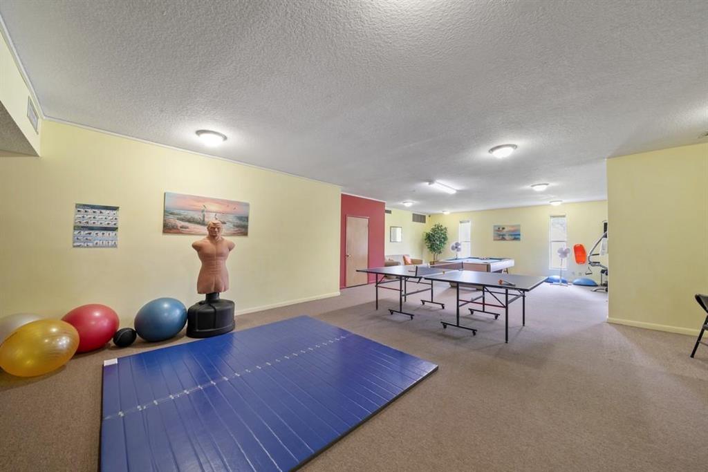 BREAKWATERS OF THE PALM BEACHES - Residential