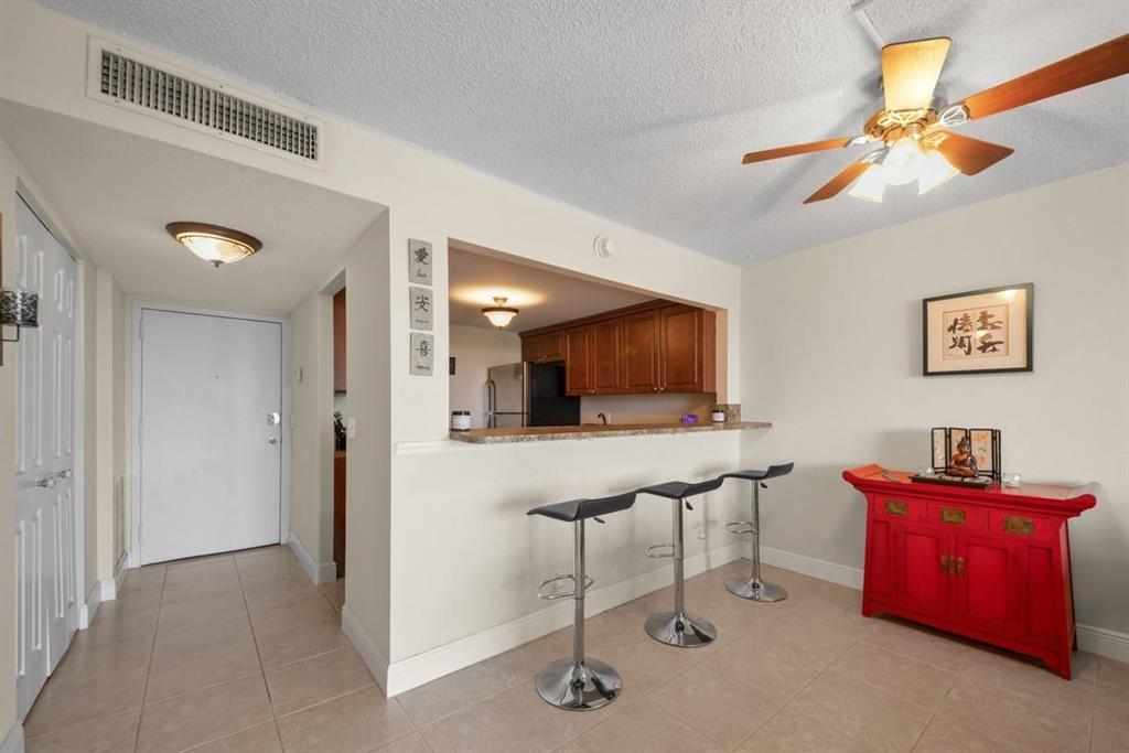 BREAKWATERS OF THE PALM BEACHES - Residential