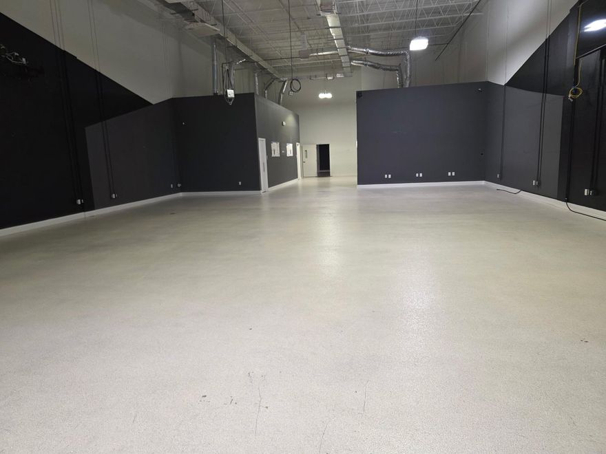 This office/warehouse has two loading docks. It has a dock height and drive in loading dock.
The ceiling height is 24 feet.
This unit in excellent condition with built out  with 3 professional offices with many upgrades including lighting and two new 5 ton Ac units and luxurious restrooms.
This unit will not last!!!