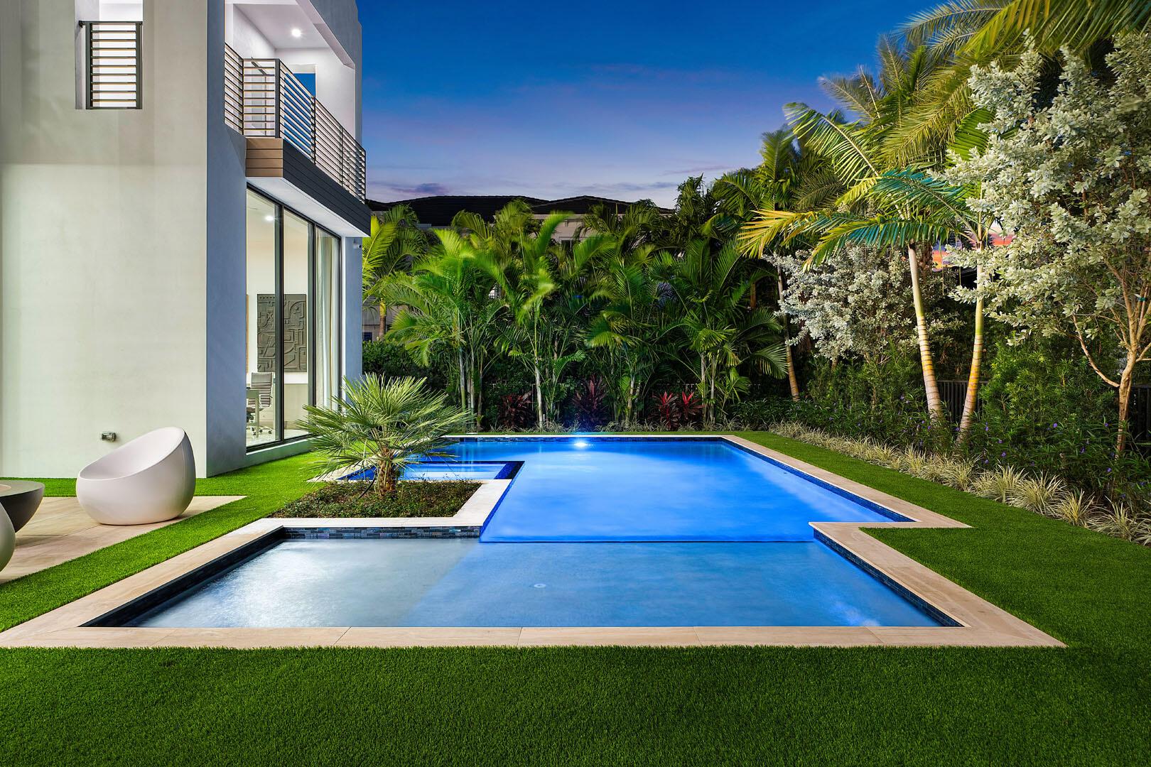 ROYAL PALM YACHT & COUNTR - Residential