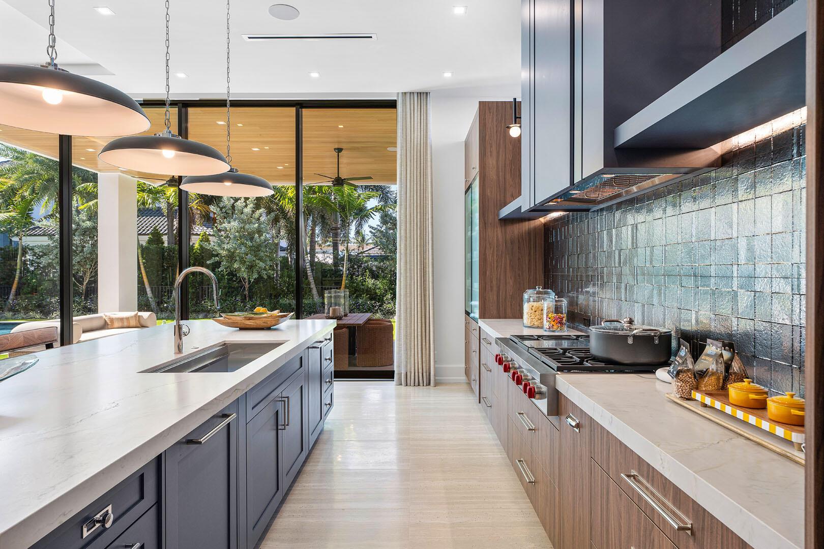 ROYAL PALM YACHT & COUNTR - Residential