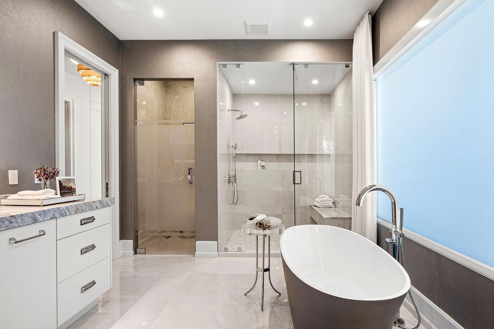 ROYAL PALM YACHT & COUNTR - Residential