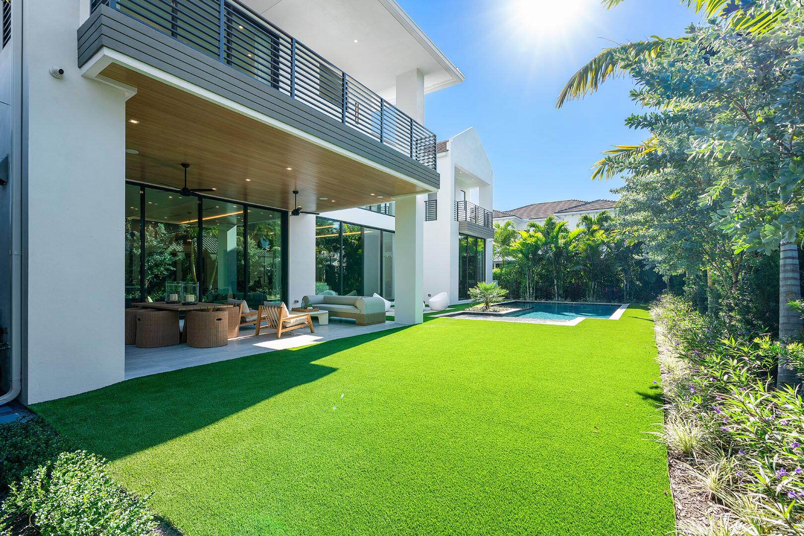 ROYAL PALM YACHT & COUNTR - Residential