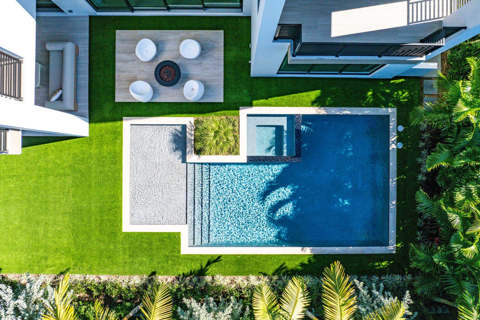 ROYAL PALM YACHT & COUNTR - Residential