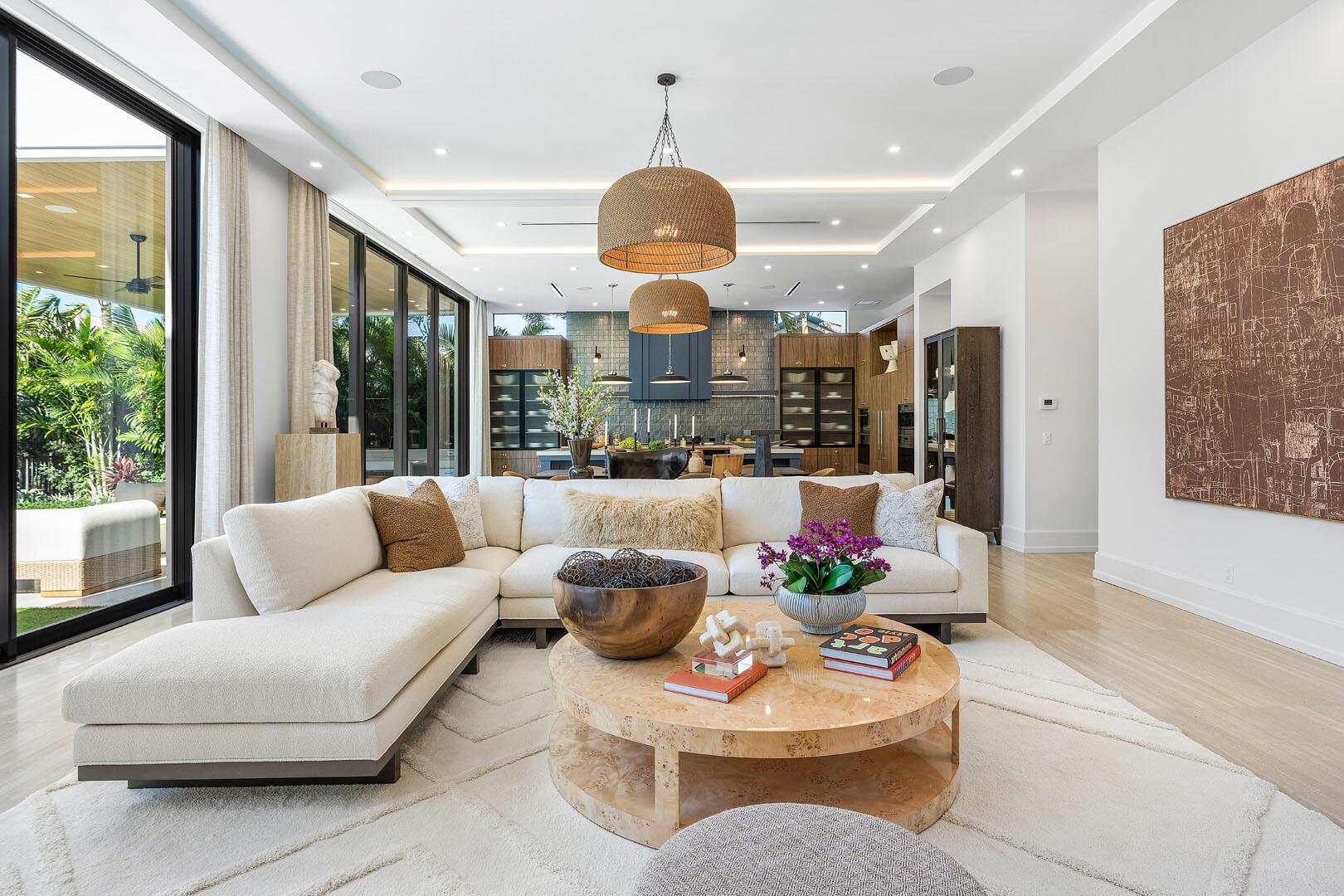 ROYAL PALM YACHT & COUNTR - Residential