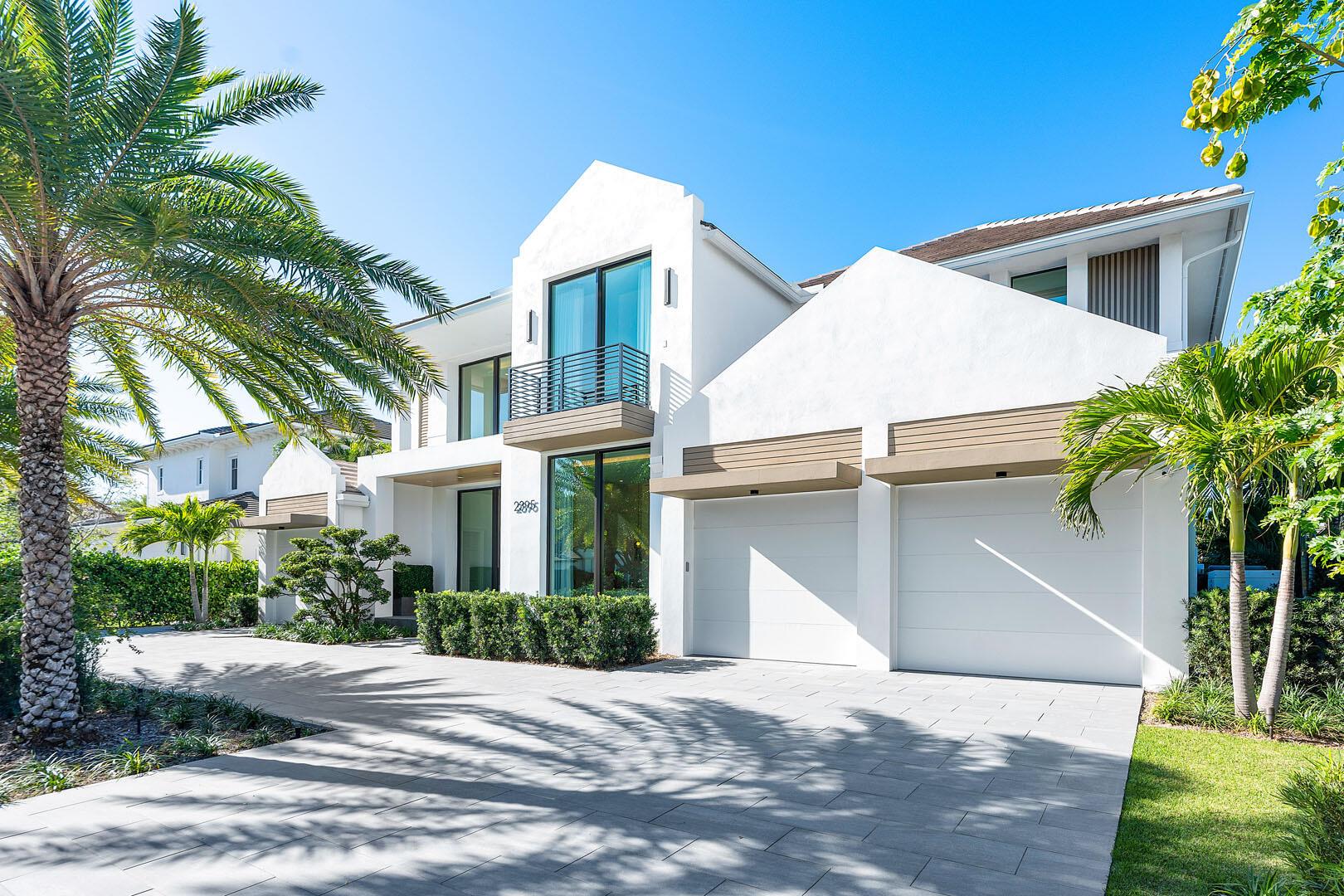 ROYAL PALM YACHT & COUNTR - Residential