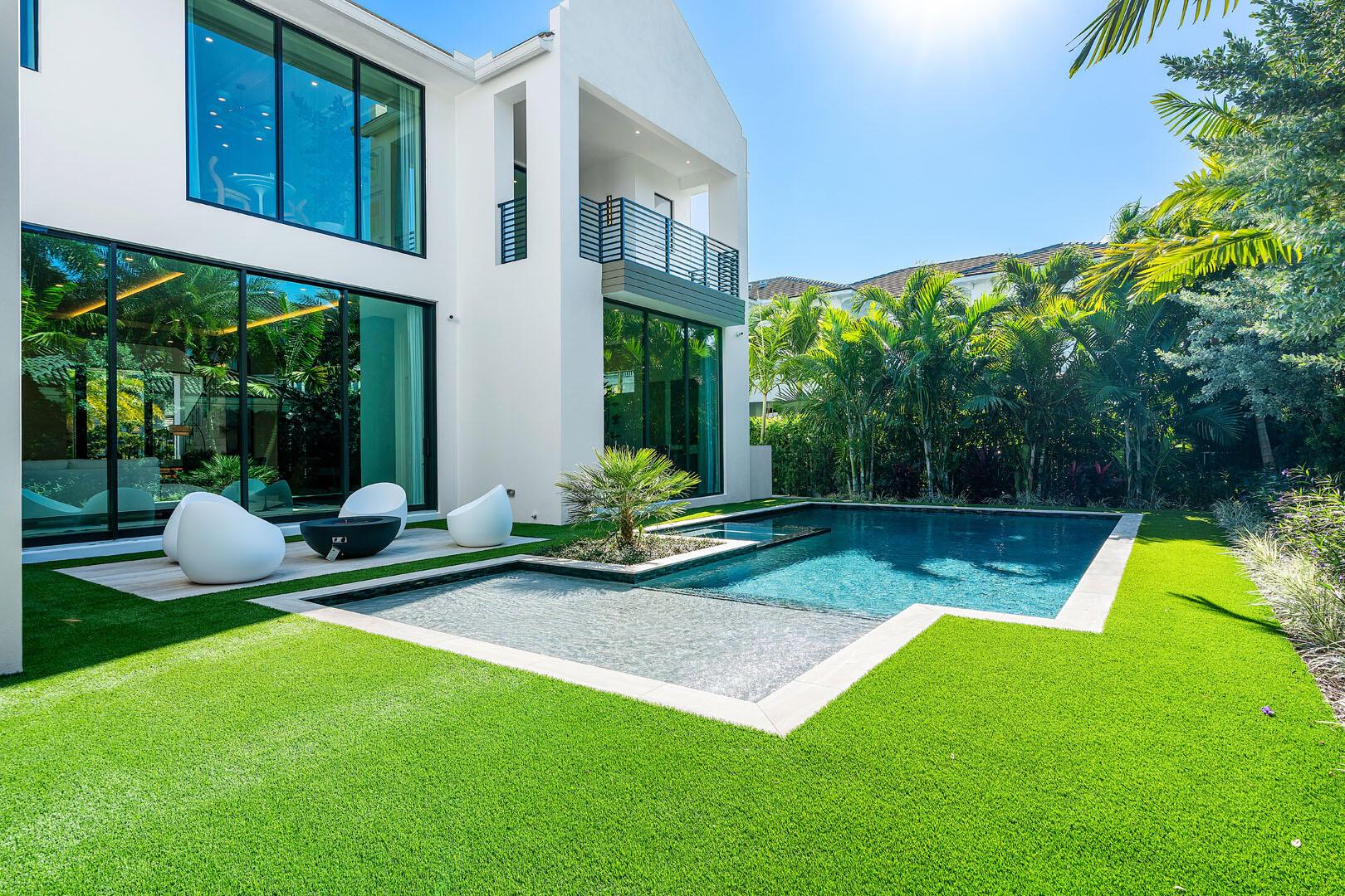 ROYAL PALM YACHT & COUNTR - Residential