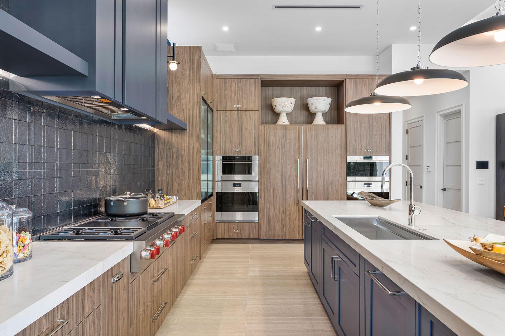 ROYAL PALM YACHT & COUNTR - Residential