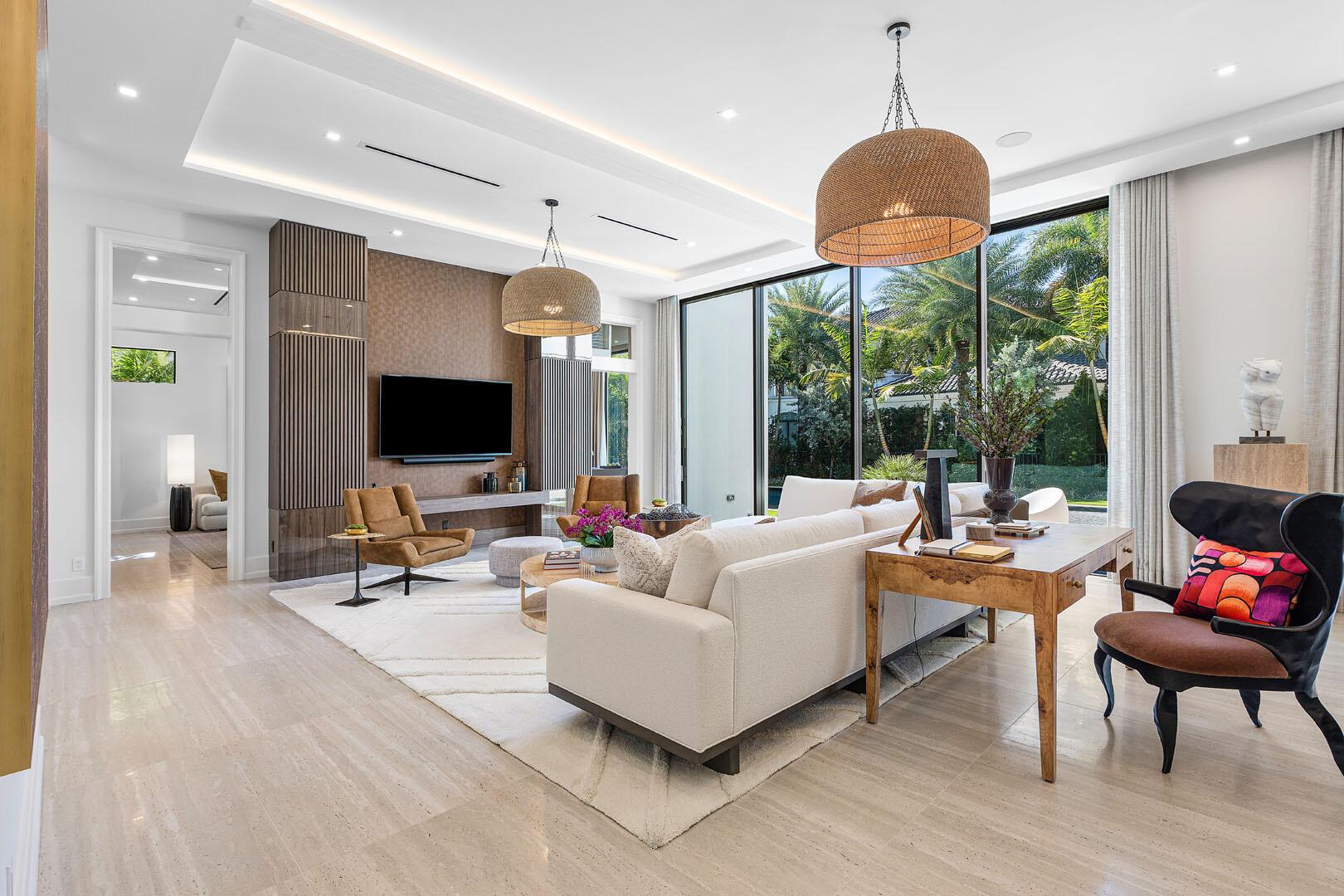 ROYAL PALM YACHT & COUNTR - Residential