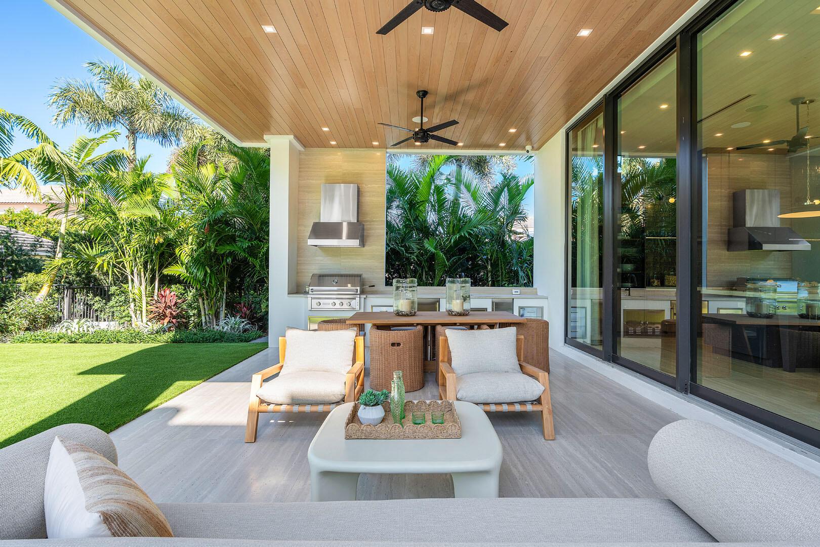 ROYAL PALM YACHT & COUNTR - Residential