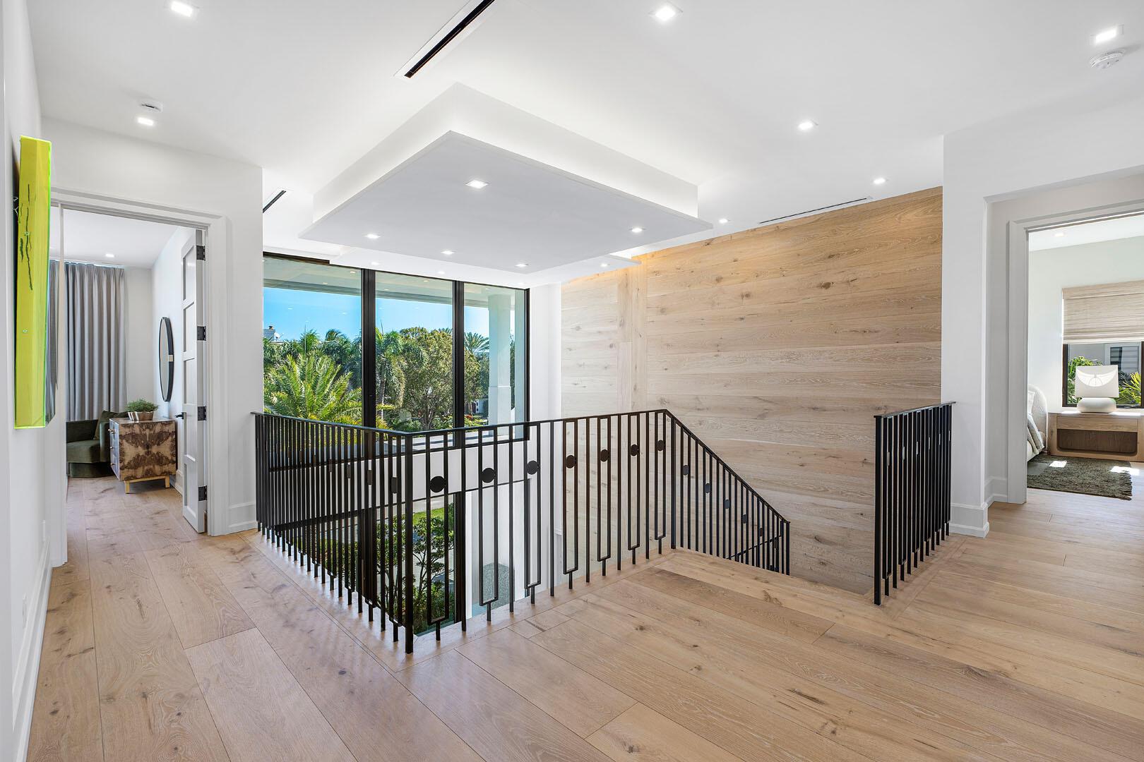 ROYAL PALM YACHT & COUNTR - Residential