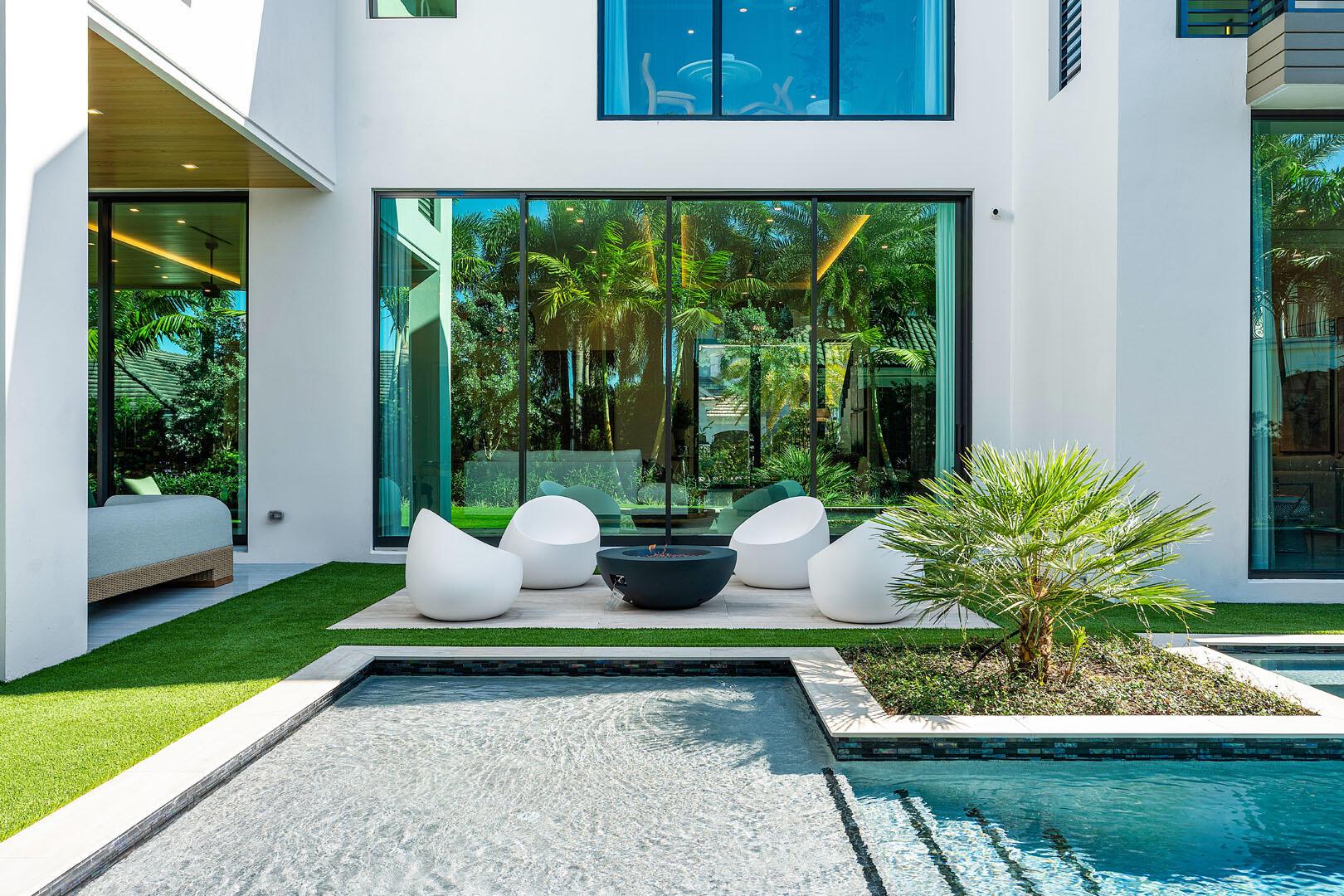 ROYAL PALM YACHT & COUNTR - Residential