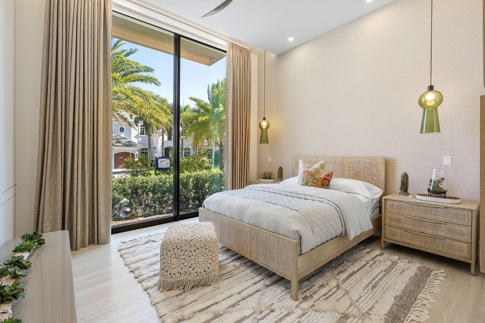 ROYAL PALM YACHT & COUNTR - Residential