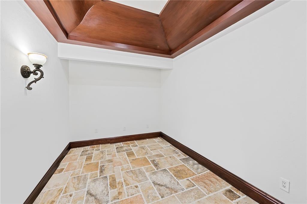 CORAL KEY VILLAS 3RD SEC - Residential