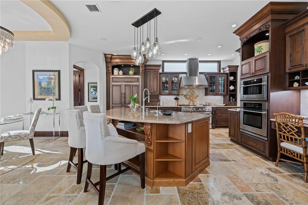 CORAL KEY VILLAS 3RD SEC - Residential