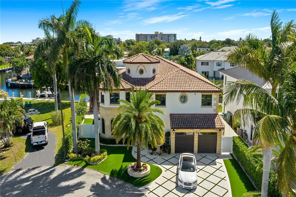 CORAL KEY VILLAS 3RD SEC - Residential