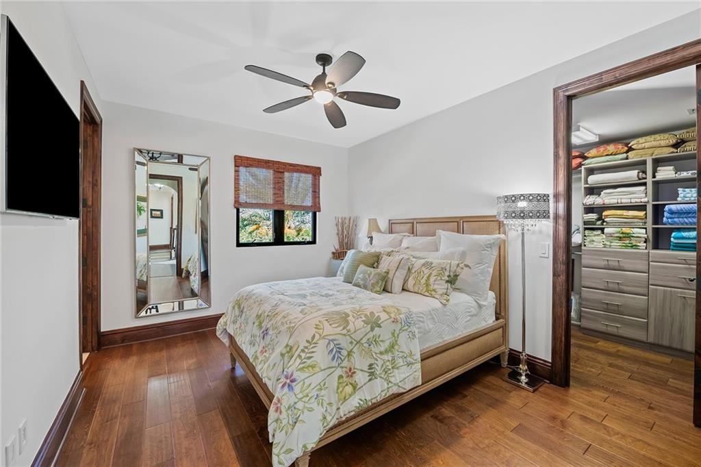 CORAL KEY VILLAS 3RD SEC - Residential