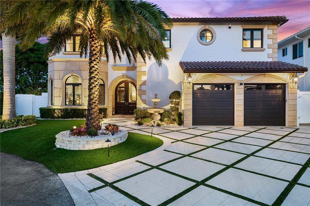 CORAL KEY VILLAS 3RD SEC - Residential