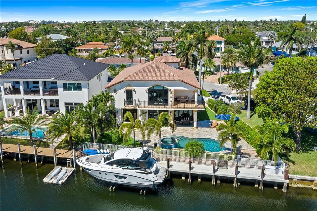 CORAL KEY VILLAS 3RD SEC - Residential