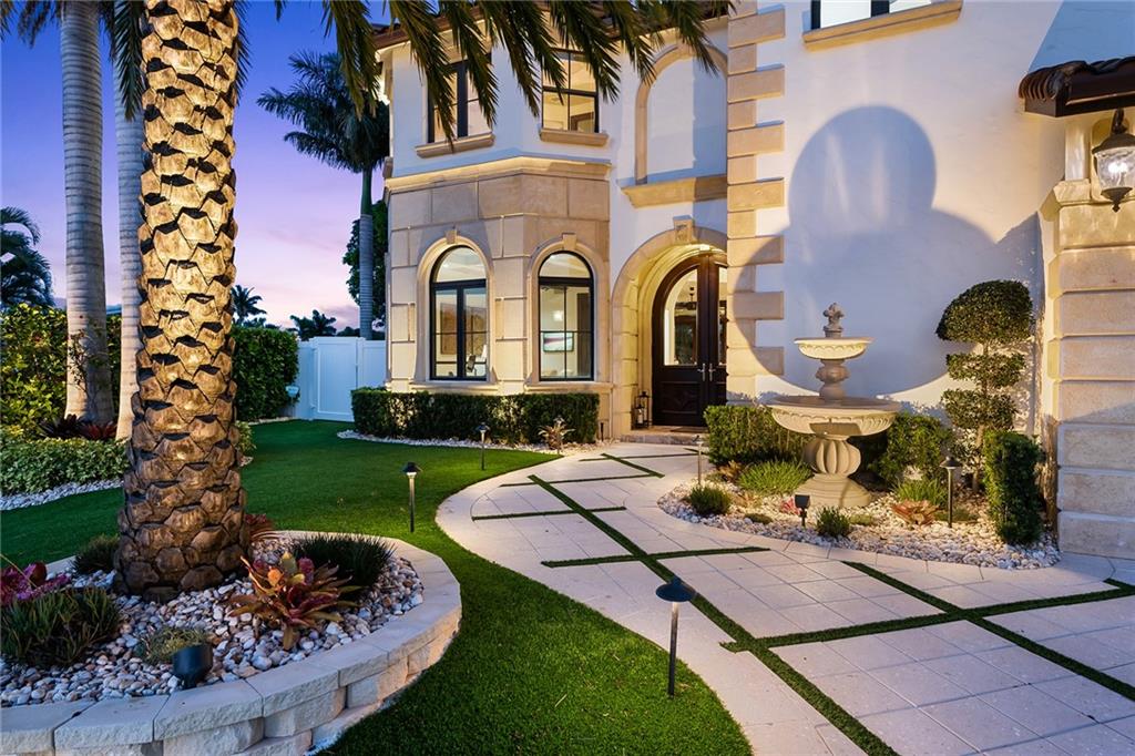 CORAL KEY VILLAS 3RD SEC - Residential