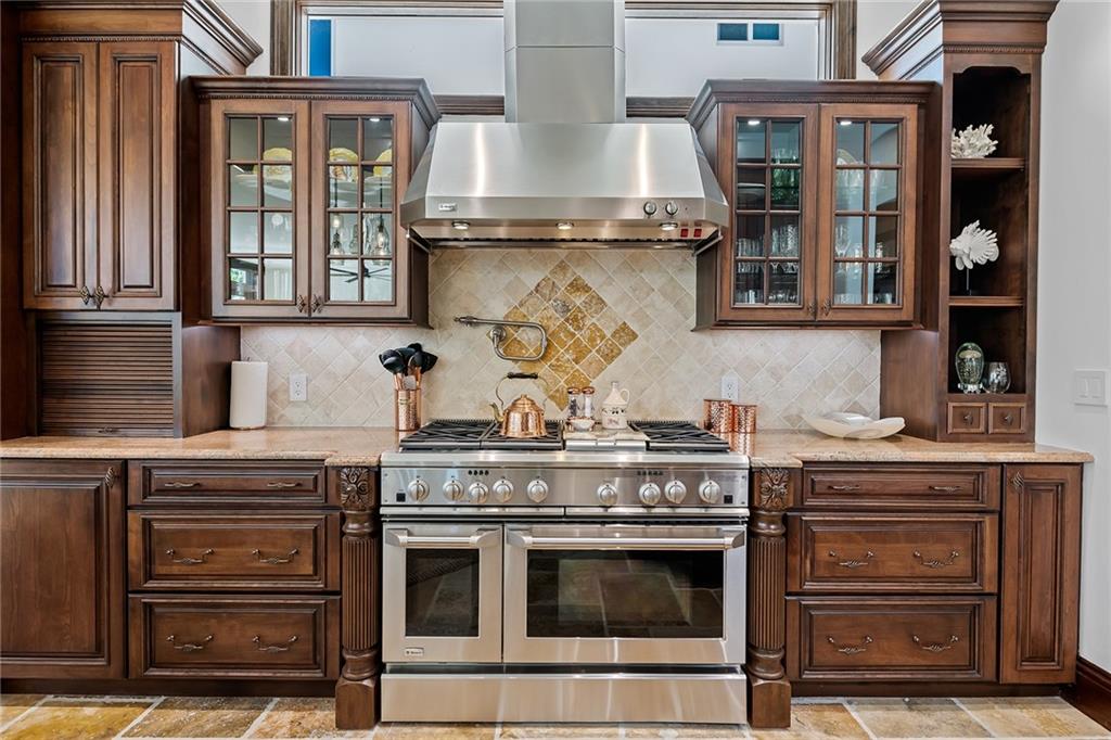 CORAL KEY VILLAS 3RD SEC - Residential