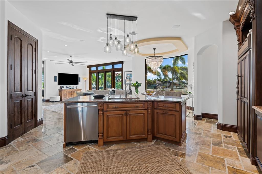 CORAL KEY VILLAS 3RD SEC - Residential