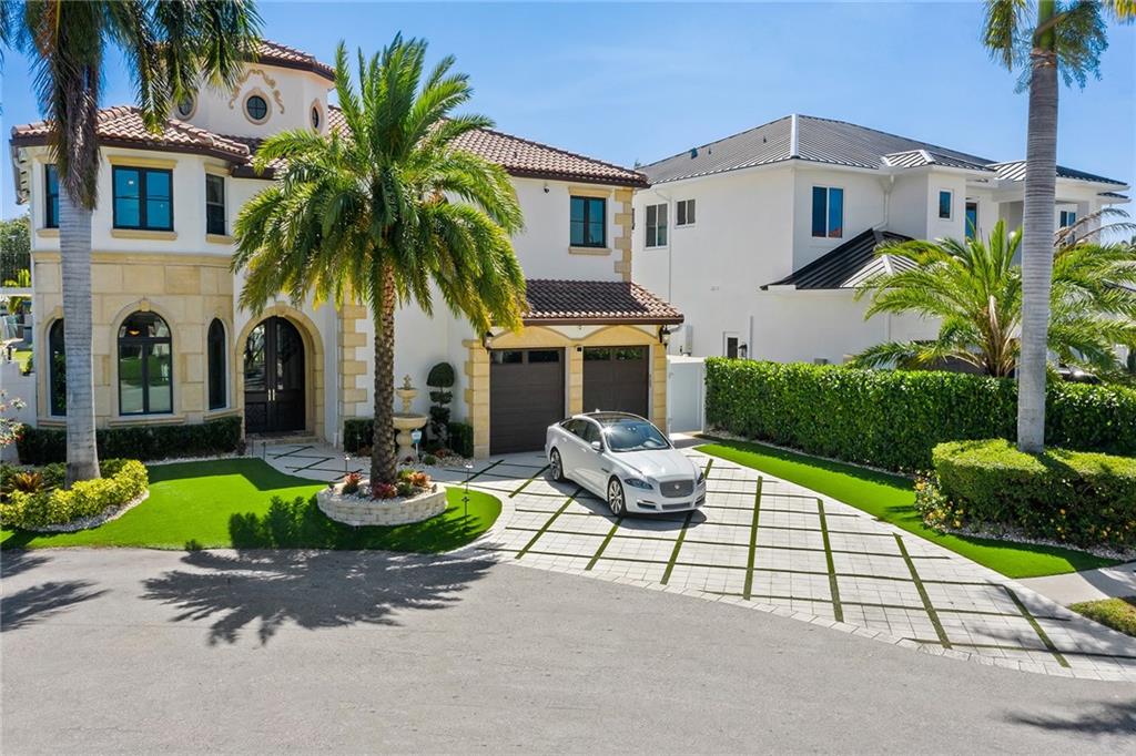 CORAL KEY VILLAS 3RD SEC - Residential