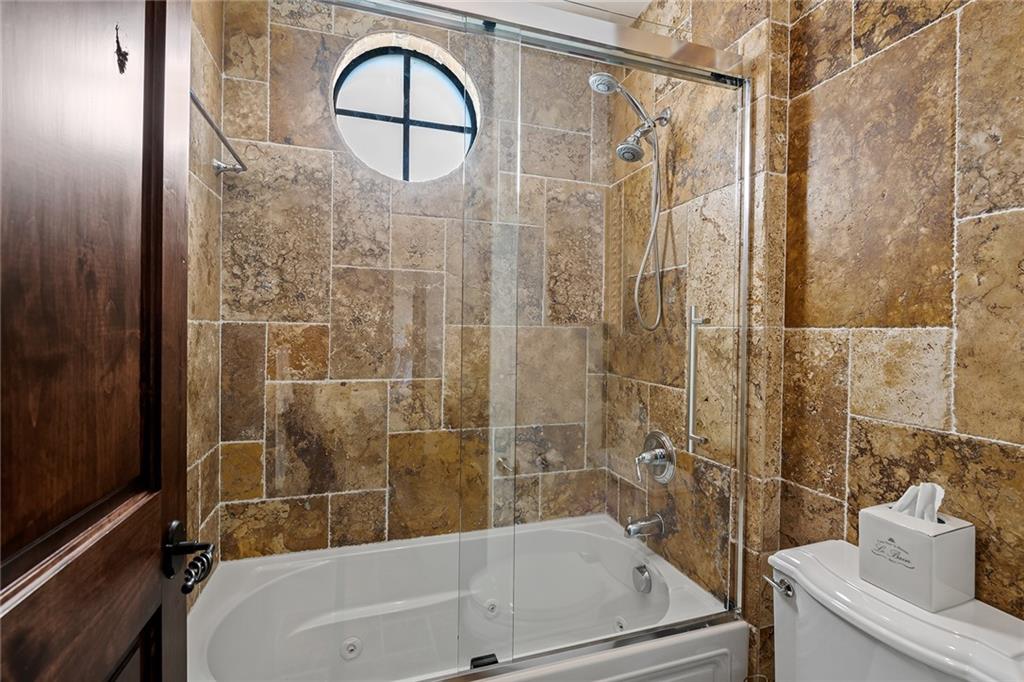 CORAL KEY VILLAS 3RD SEC - Residential