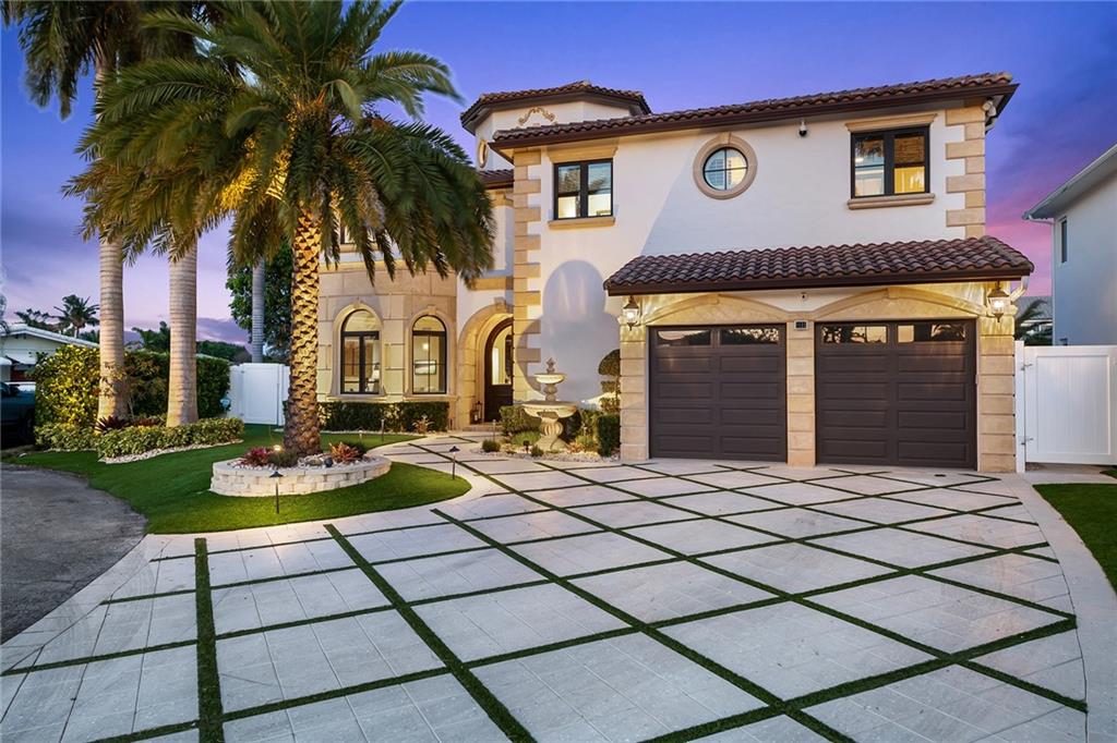 CORAL KEY VILLAS 3RD SEC - Residential