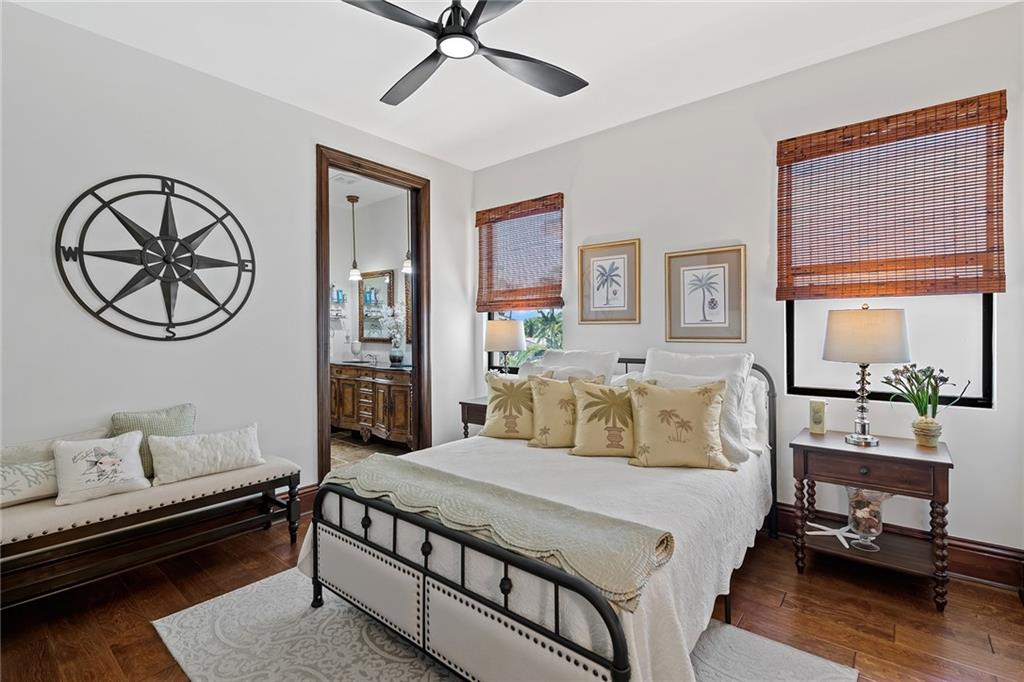 CORAL KEY VILLAS 3RD SEC - Residential