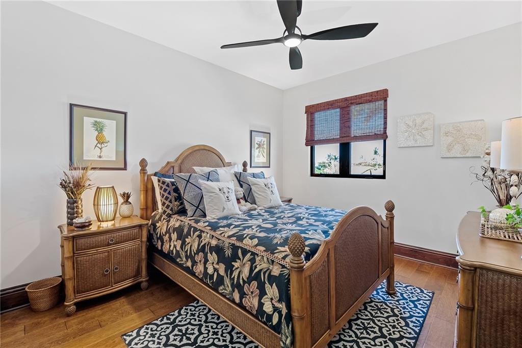 CORAL KEY VILLAS 3RD SEC - Residential