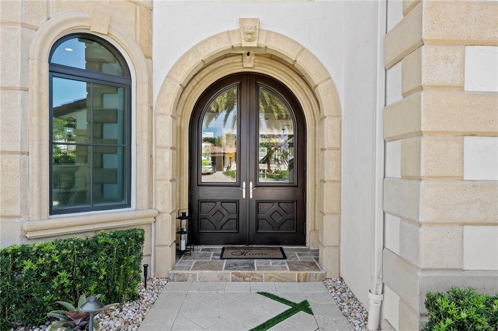 CORAL KEY VILLAS 3RD SEC - Residential