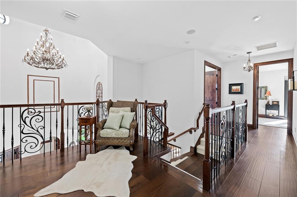 CORAL KEY VILLAS 3RD SEC - Residential