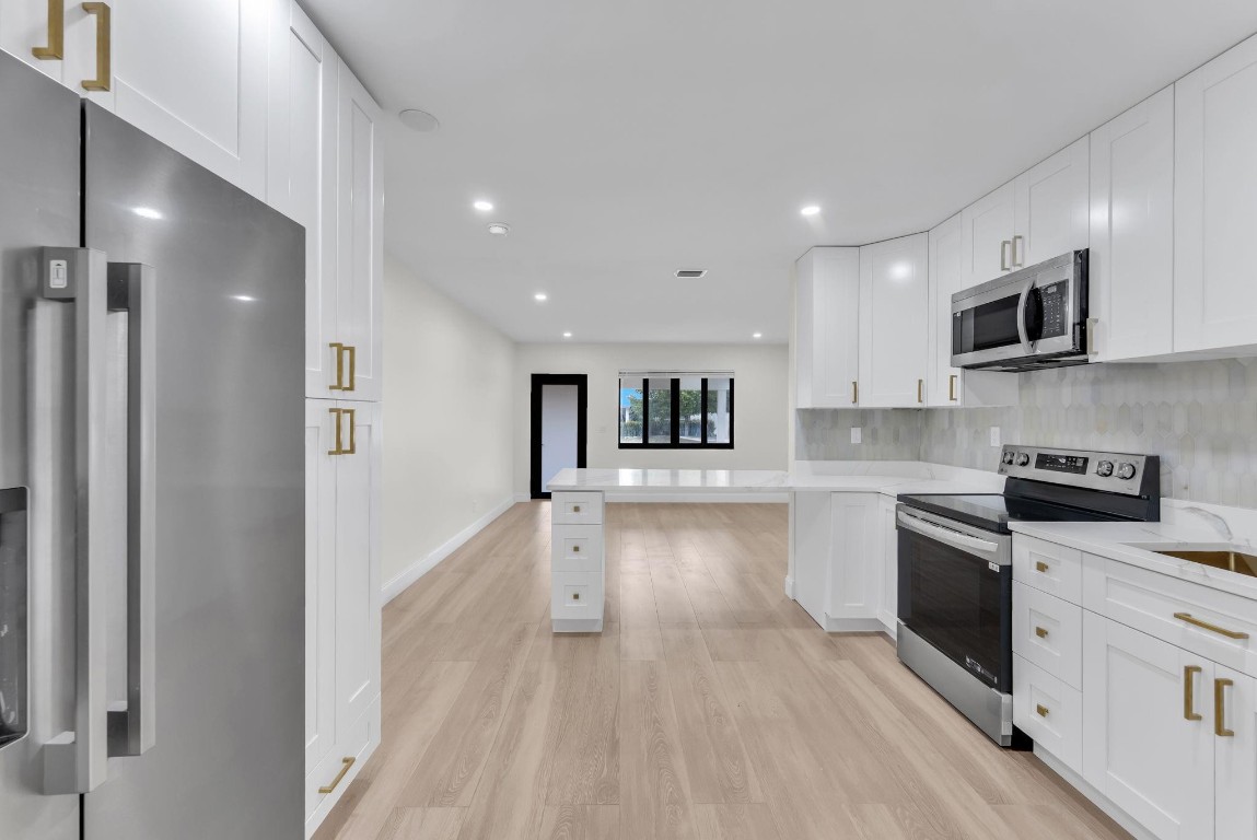 Oakland Park 2-38 B - Residential