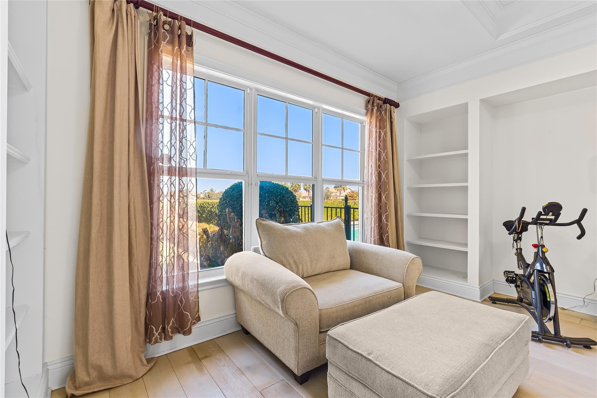 The Polo Grounds At Point - Residential