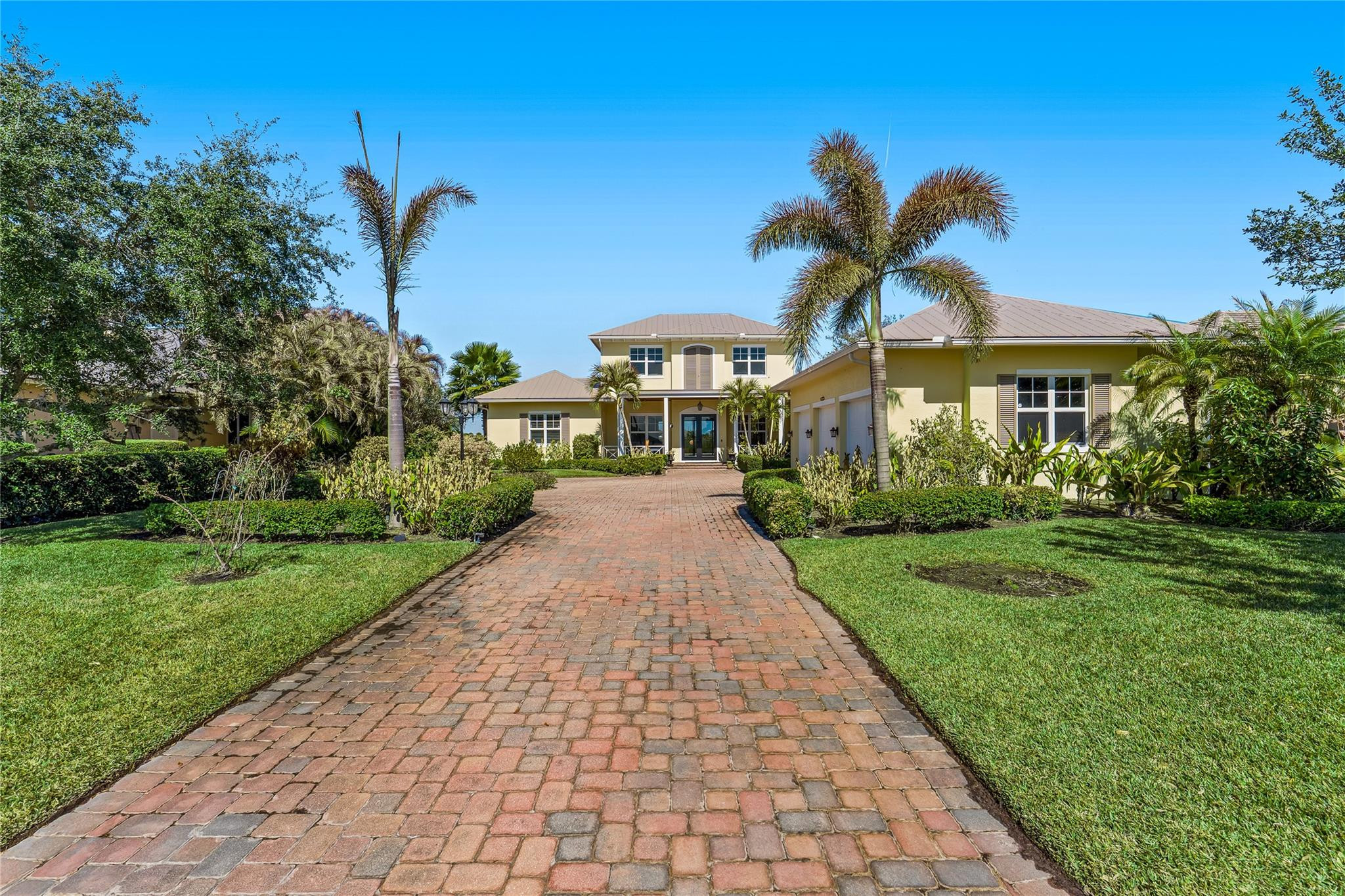 The Polo Grounds At Point - Residential