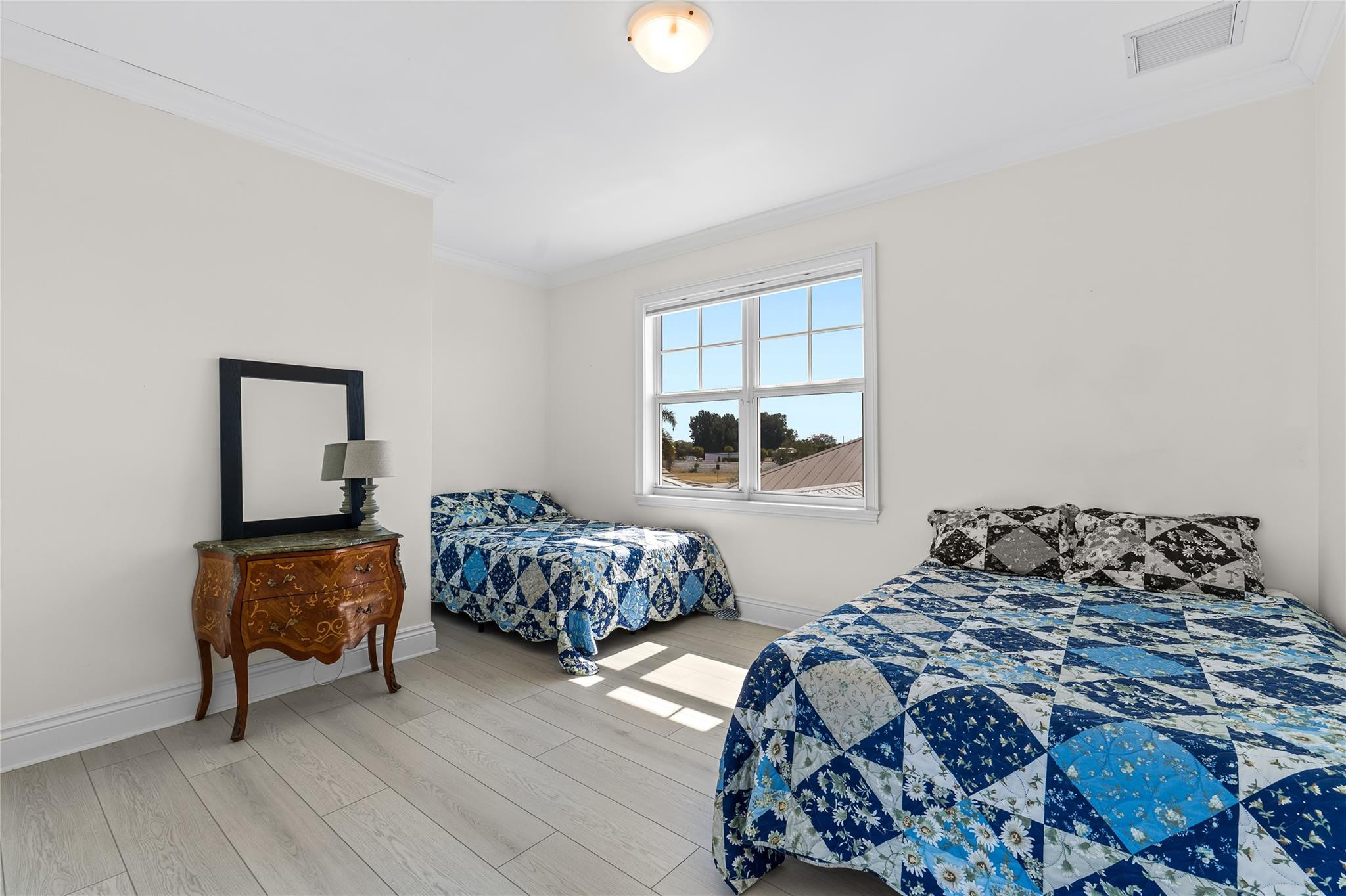 The Polo Grounds At Point - Residential