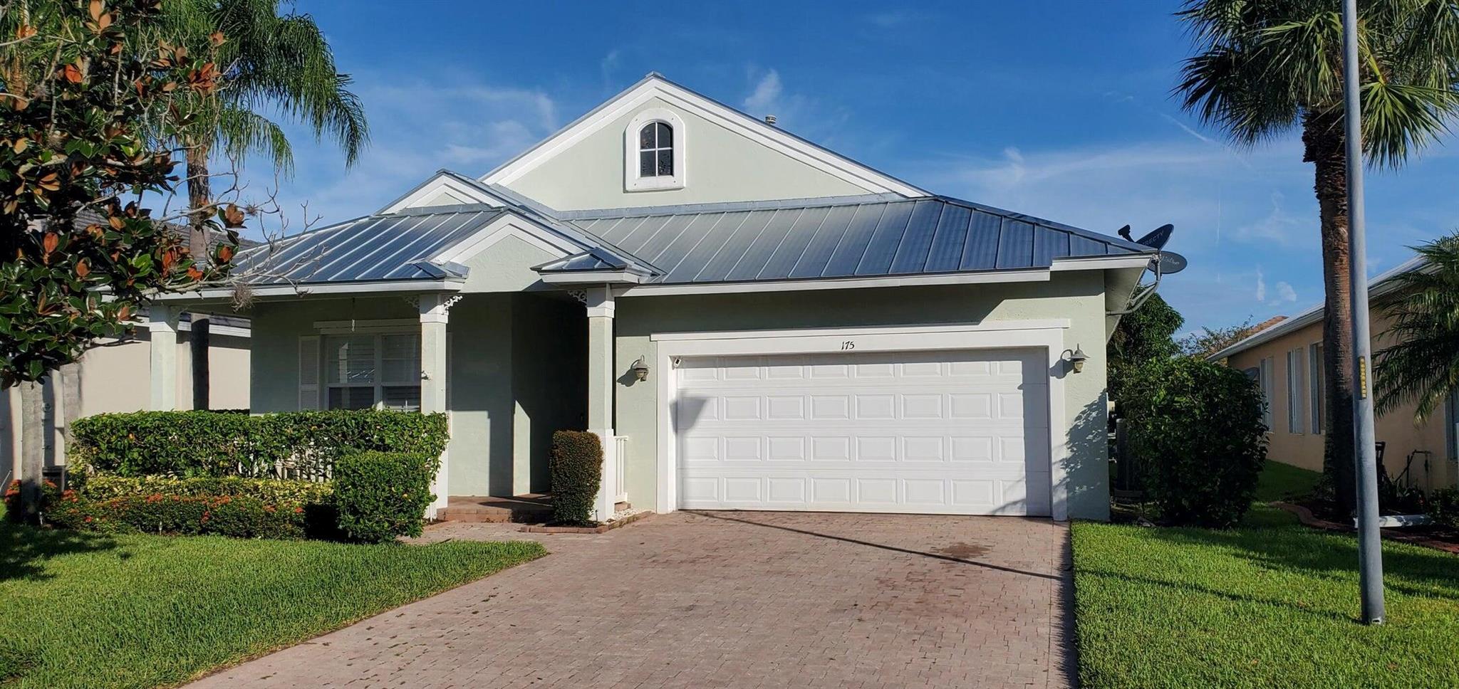 Best and safest Magnolia Lakes community property. Beautifully renovated and upgraded 3 bedrooms and 2 bath with vinyl/ tile flooring, plantation shutters. Beautiful garden view with open space entrance leading to spacious living room, electric fire place. New kitchen appliances and freshly renovated cabinets. Resort style club house with a pool, gym etc.. Conveniently located near schools and shopping centers. Top destination for your comfort and peace of mind!