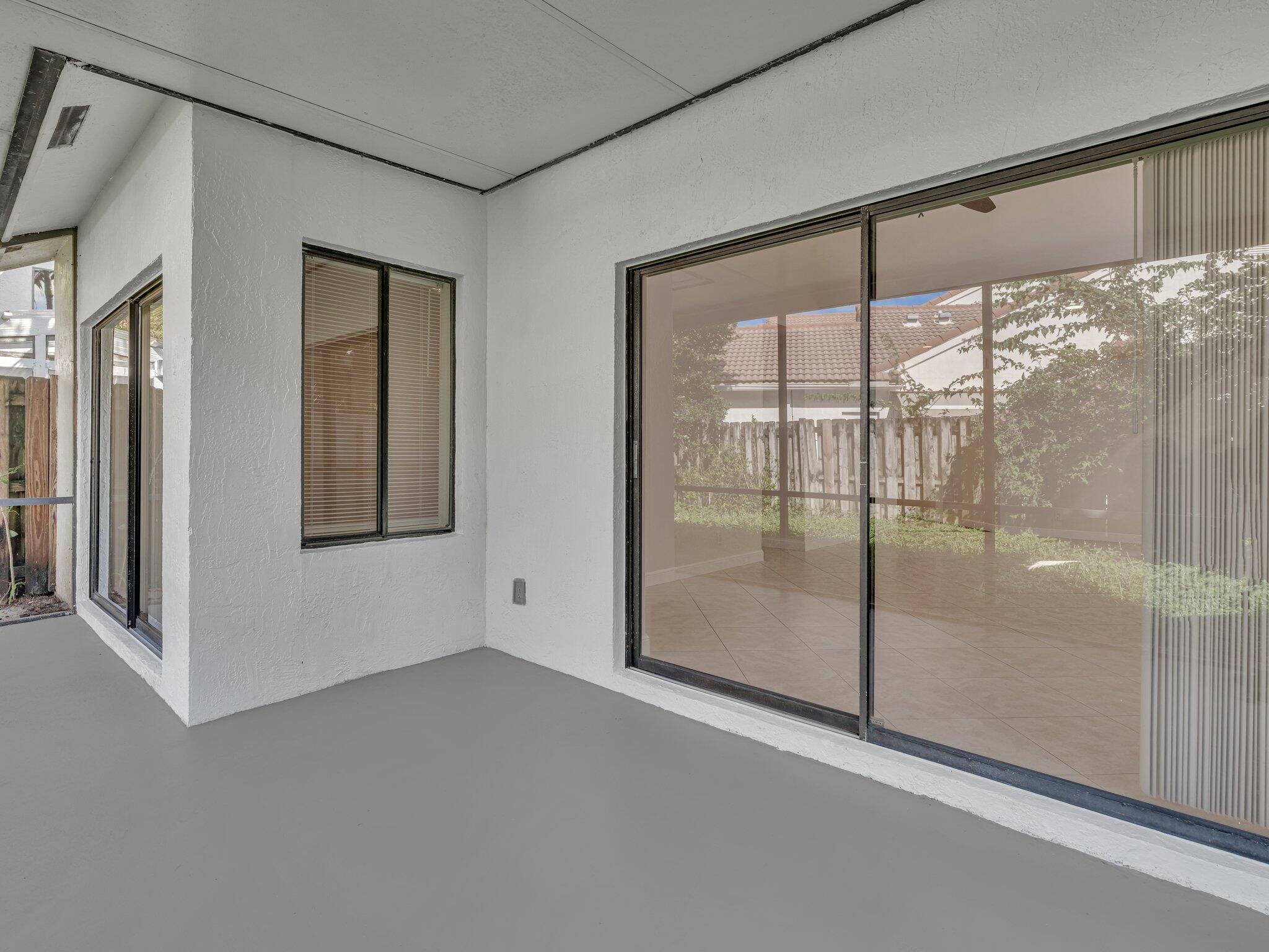 WIMBLEDON VILLAS OF VIA V - Residential