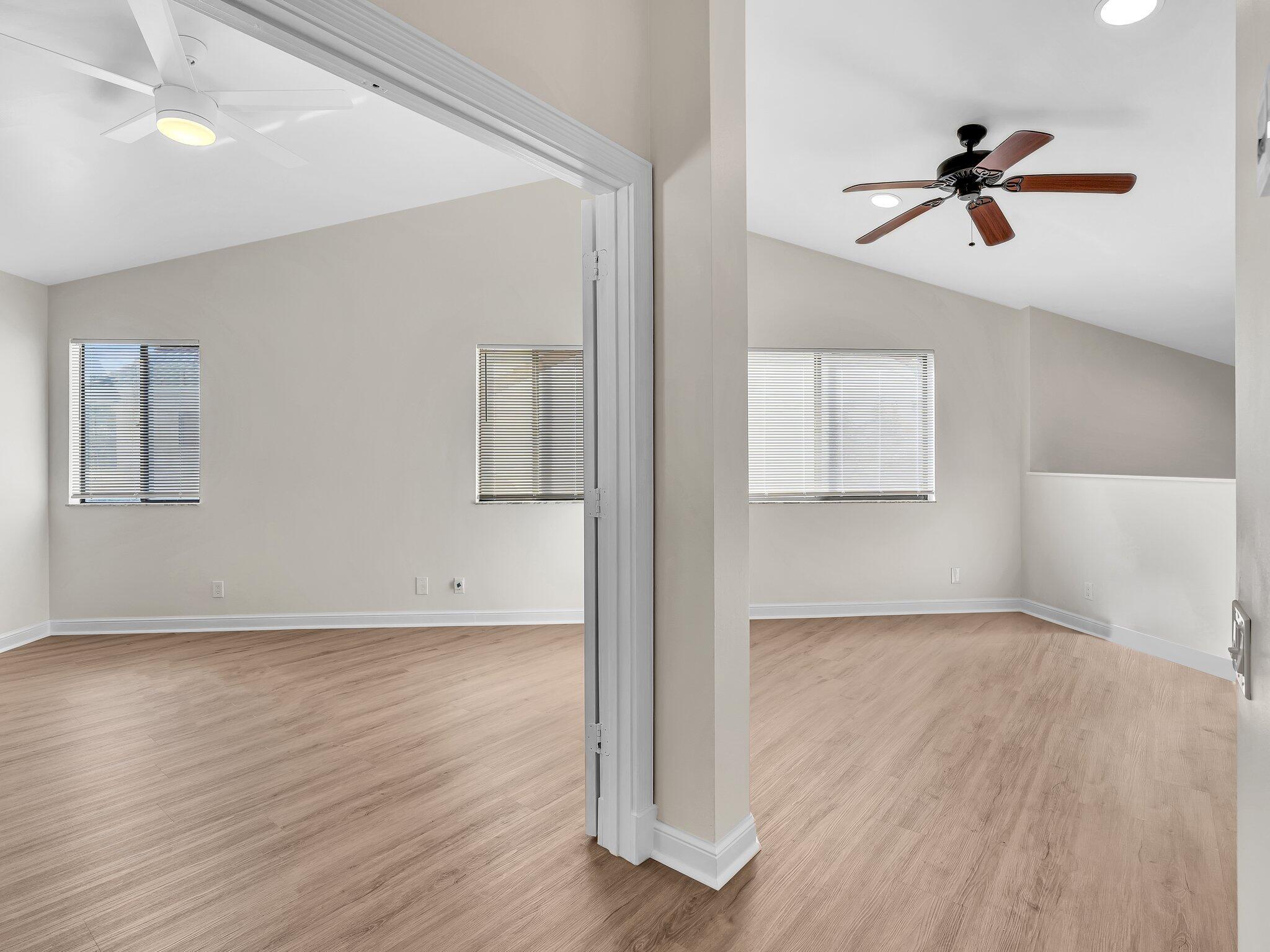 WIMBLEDON VILLAS OF VIA V - Residential