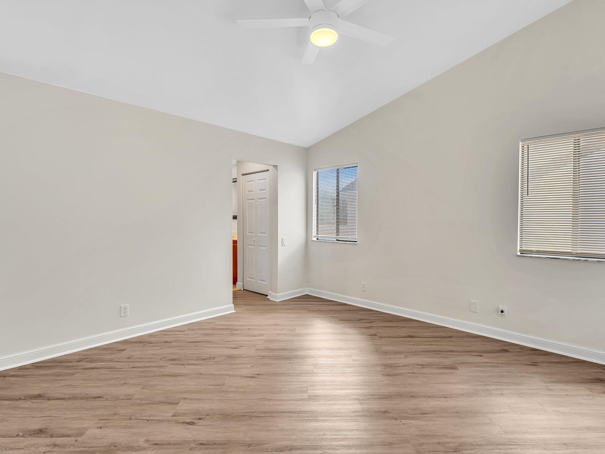 WIMBLEDON VILLAS OF VIA V - Residential