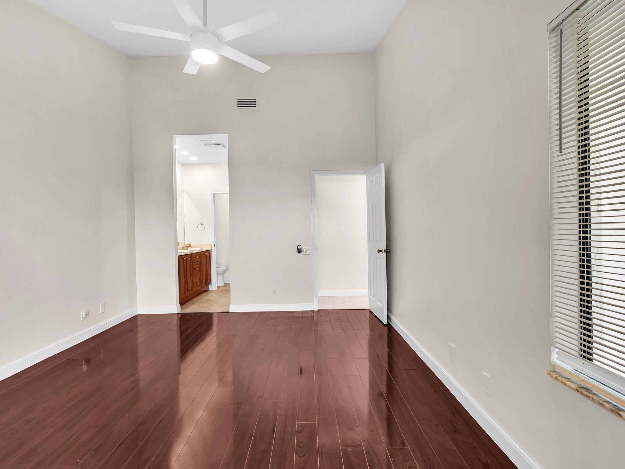 WIMBLEDON VILLAS OF VIA V - Residential