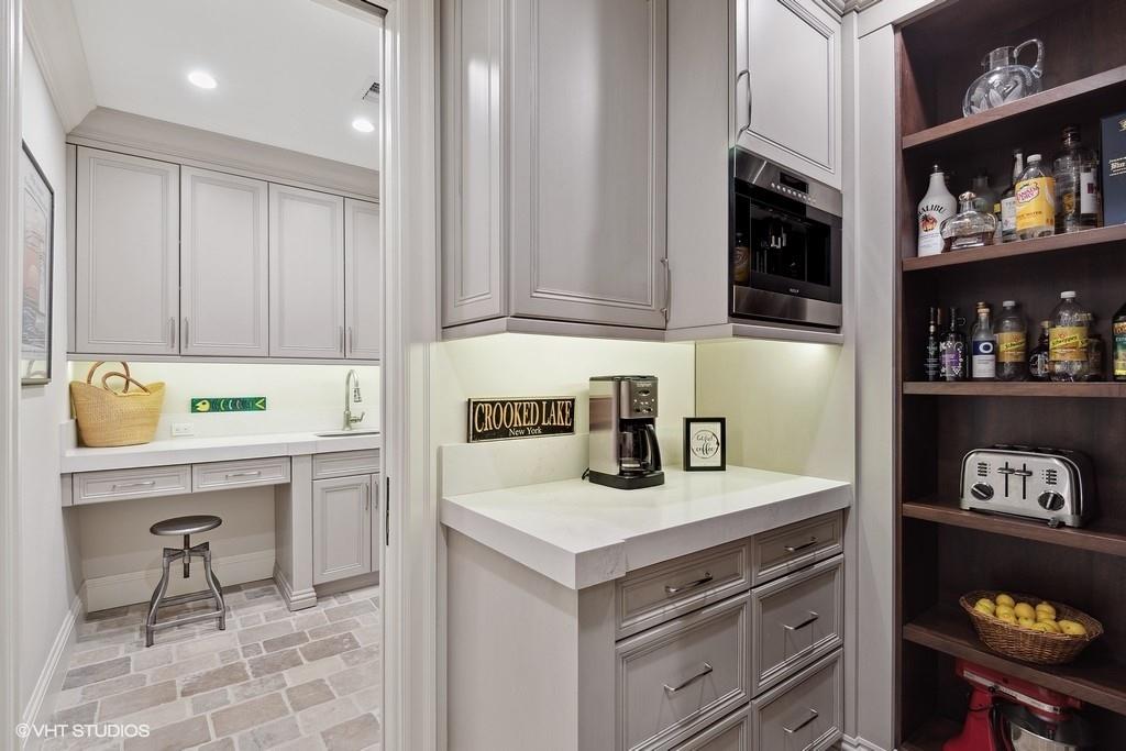 GOULD ISLAND - Residential