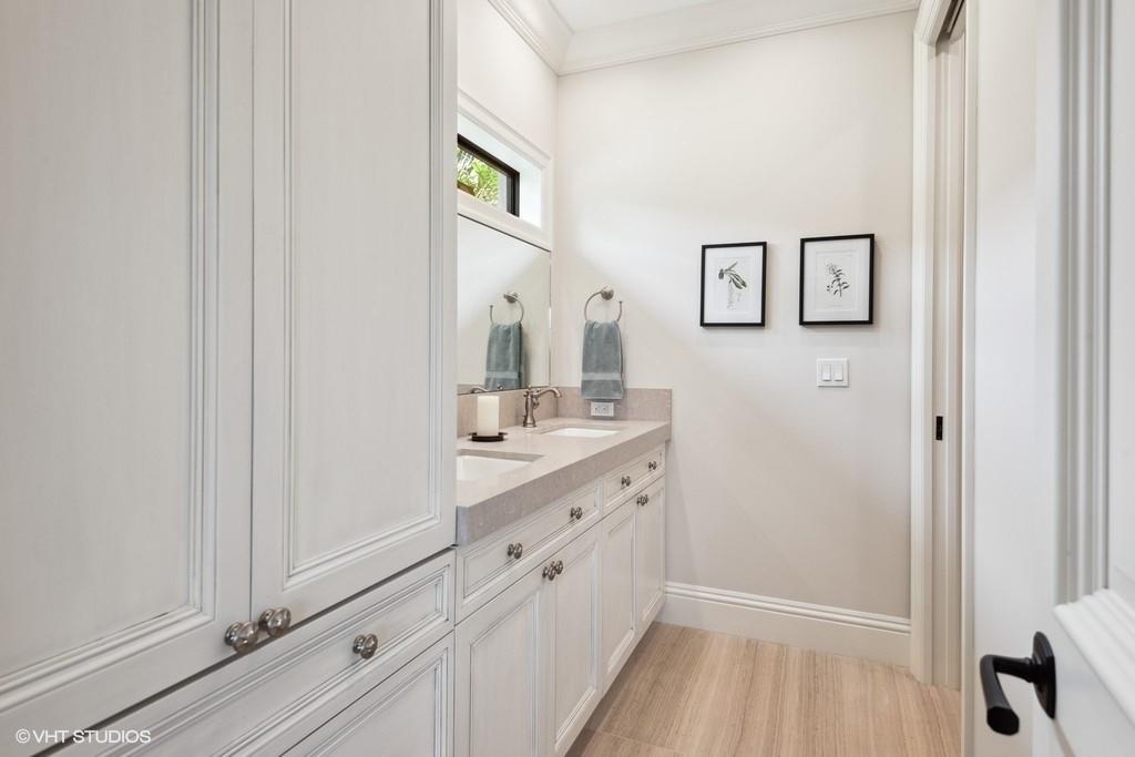 GOULD ISLAND - Residential