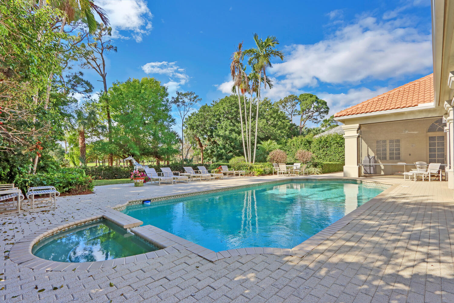 FRENCHMANS CREEK - Residential