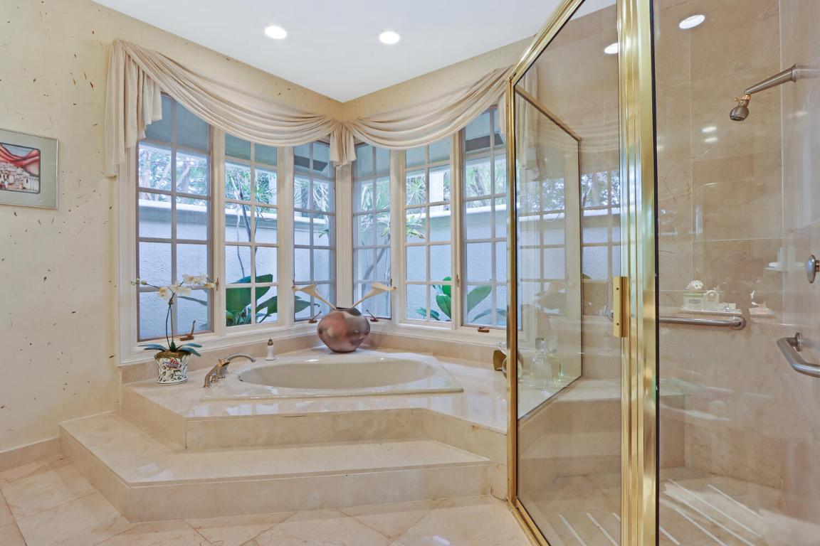 FRENCHMANS CREEK - Residential